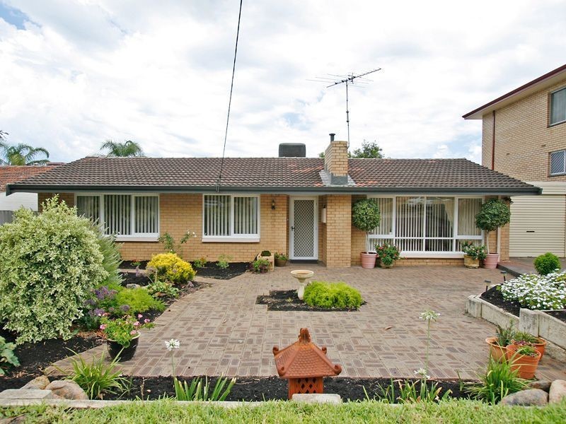 43 Aumerle Way, Spearwood WA 6163