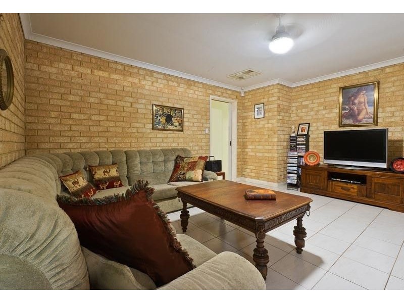 37A Money Road, Melville WA 6156