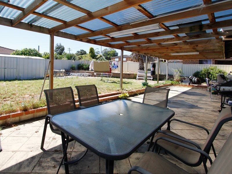 1 Plover Drive, Yangebup WA 6164