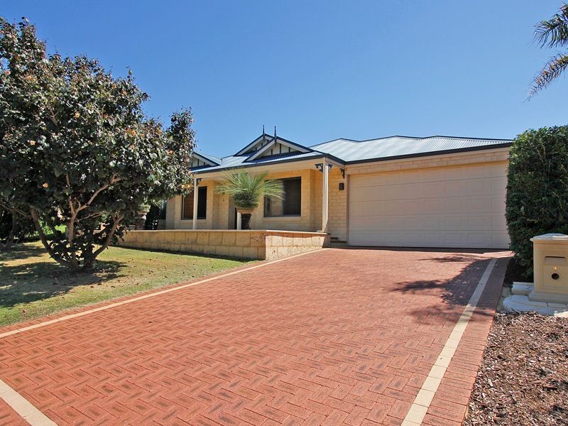 4 Cohn Court, Willagee WA 6156