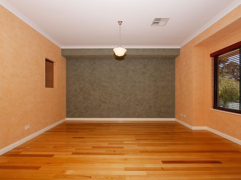 4 Cohn Court, Willagee WA 6156