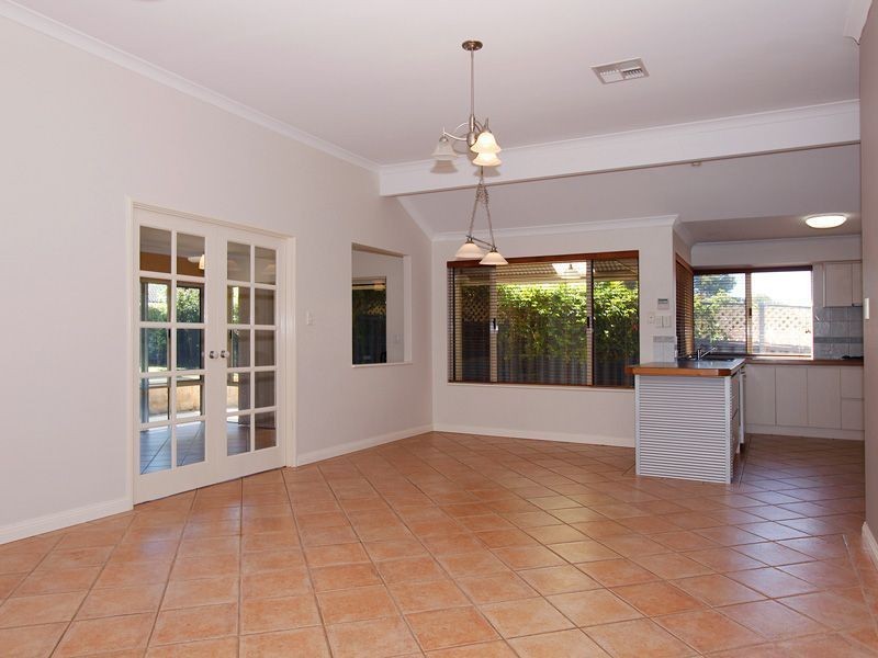 4 Cohn Court, Willagee WA 6156