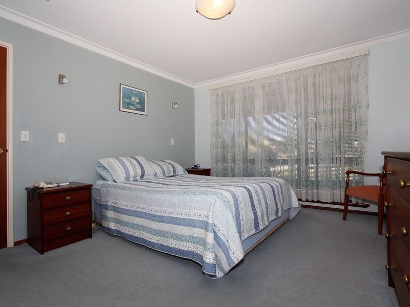 10 Callaway Crescent, Kardinya WA 6163