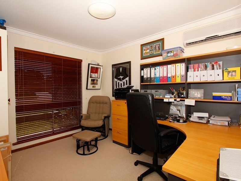 51 Davies Crescent, Kardinya WA 6163