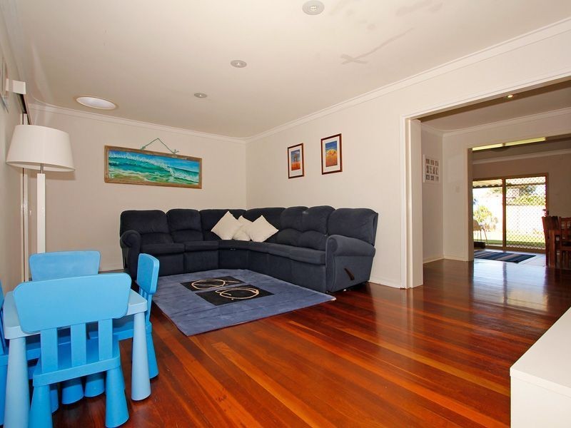 51 Davies Crescent, Kardinya WA 6163