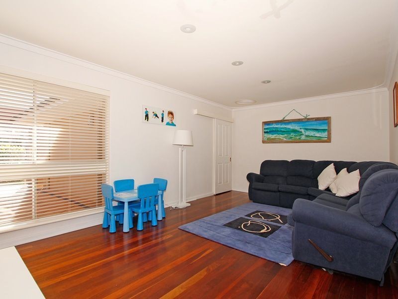 51 Davies Crescent, Kardinya WA 6163