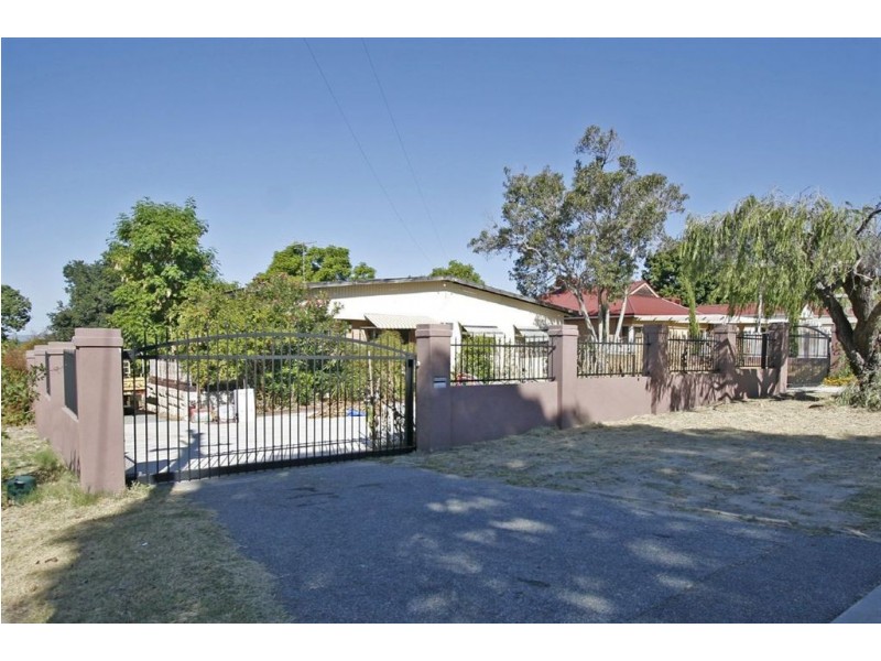 54 Joiner Street, Melville WA 6156