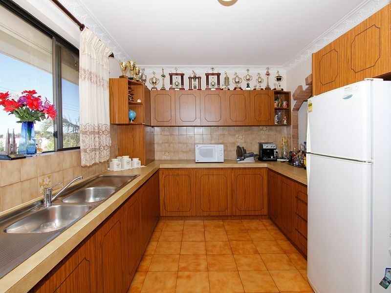 2 Letchford Street, Samson WA 6163