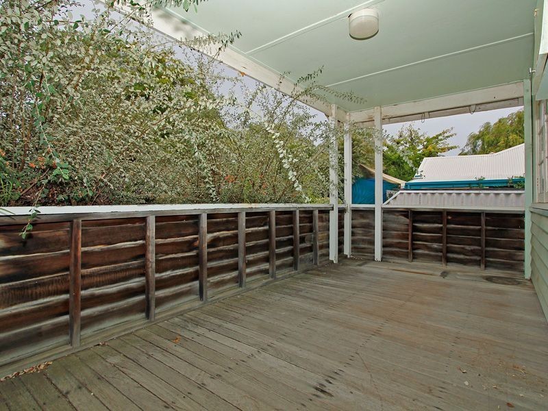 13 Nicholas Crescent, Hilton WA 6163