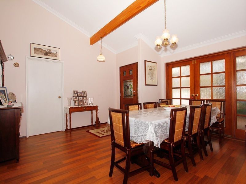 16 Hebbard Street, Samson WA 6163