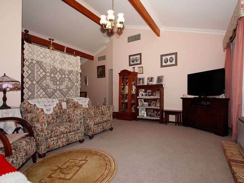 16 Hebbard Street, Samson WA 6163