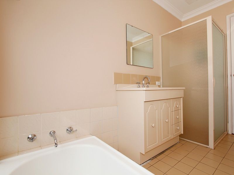 16 Hebbard Street, Samson WA 6163