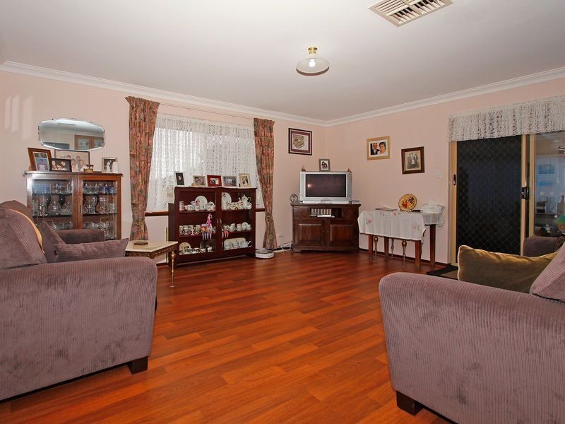 16 Hebbard Street, Samson WA 6163