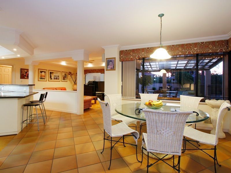 4 Craig Place, Winthrop WA 6150
