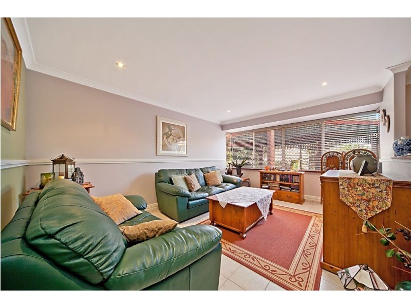 32 Wellesley Way, Samson WA 6163