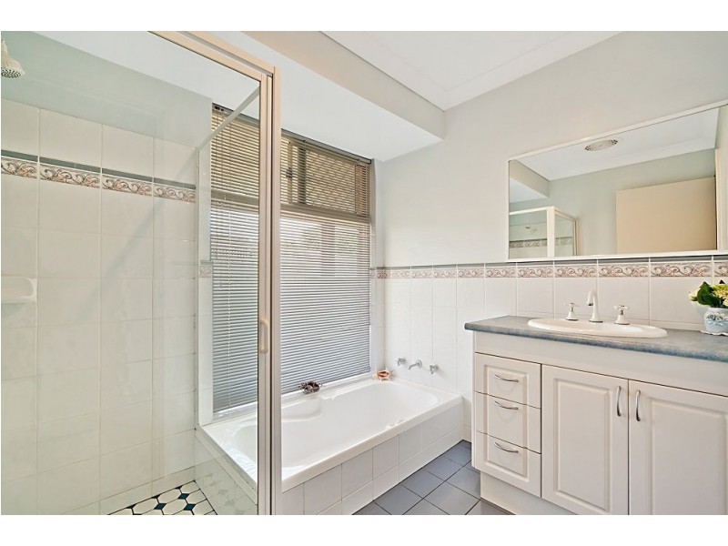 32 Wellesley Way, Samson WA 6163