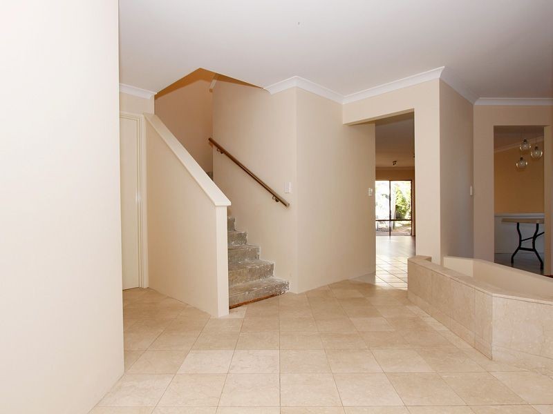 39 Kingsmill Gardens, Winthrop WA 6150