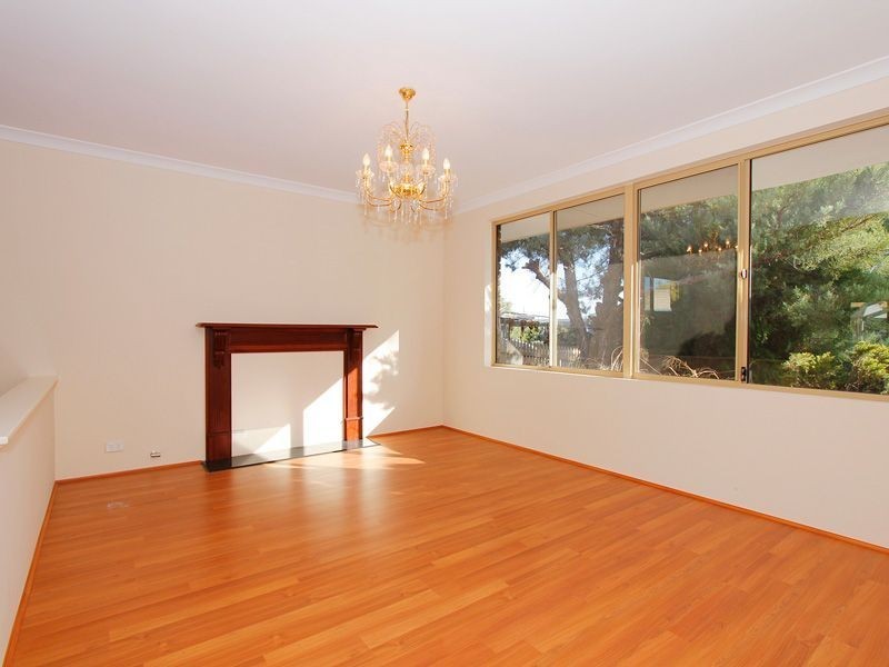 39 Kingsmill Gardens, Winthrop WA 6150