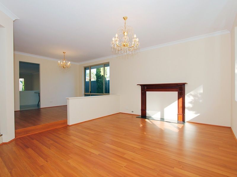 39 Kingsmill Gardens, Winthrop WA 6150