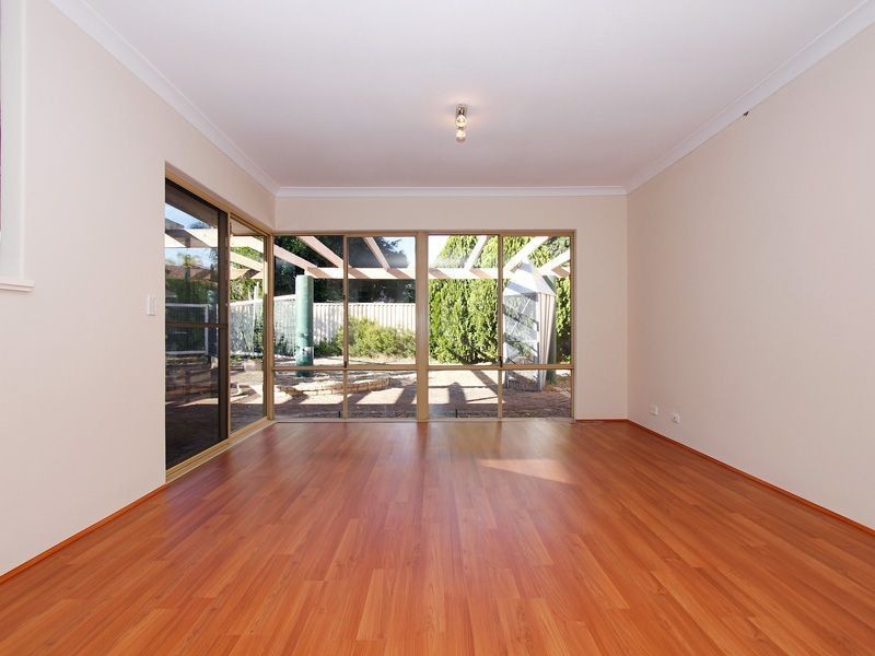 39 Kingsmill Gardens, Winthrop WA 6150