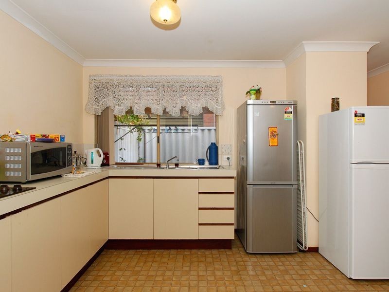 2/1 Ince Road, Attadale WA 6156