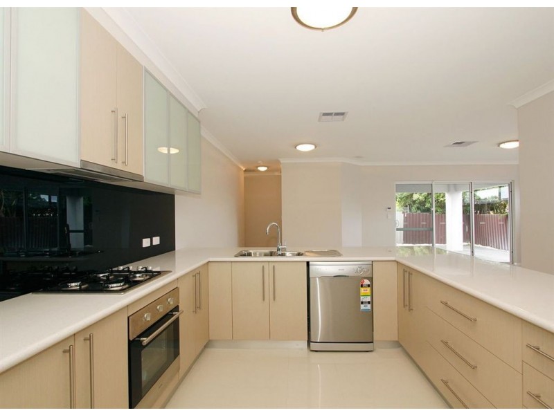 C/124 Gilbertson Road, Kardinya WA 6163