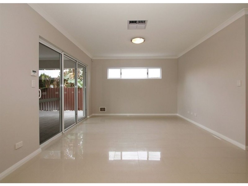 C/124 Gilbertson Road, Kardinya WA 6163