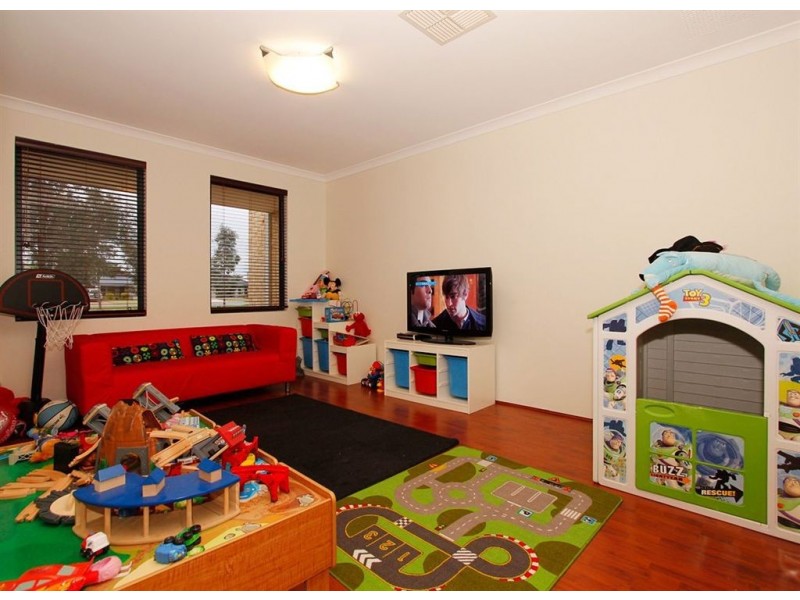 23 Blue Mountain Circuit, Aubin Grove WA 6164