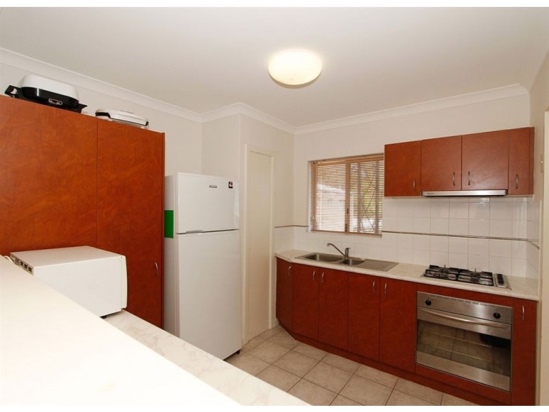 33/15 Friar John Way, Coolbellup WA 6163