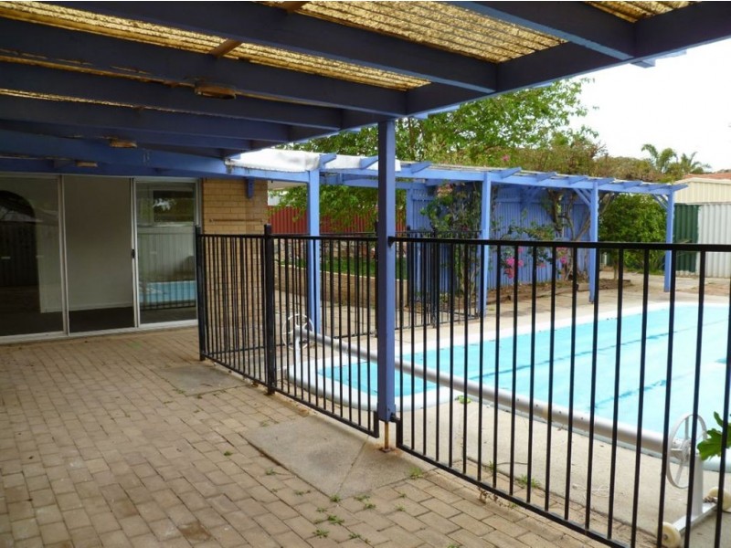 6 Pagneil Court, Hamilton Hill WA 6163