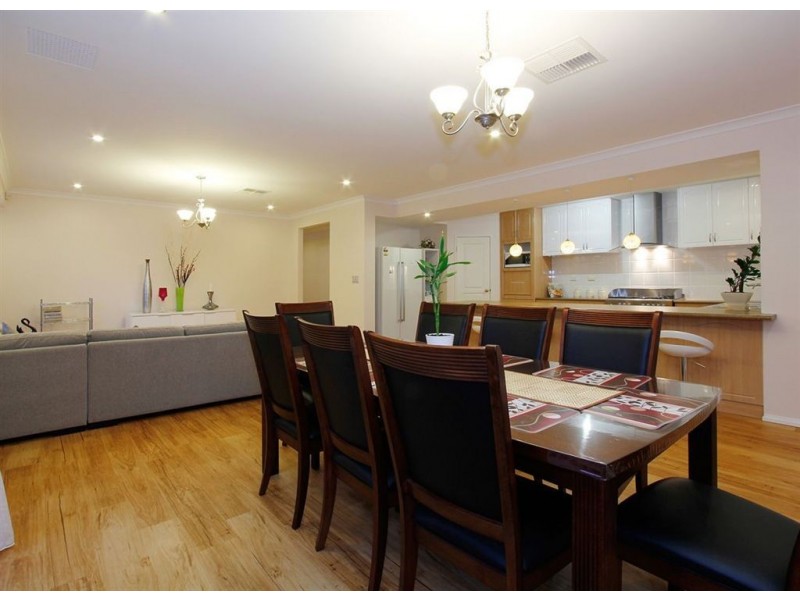 5 Araluen Bend, Aubin Grove WA 6164