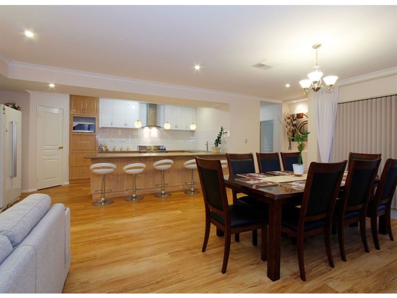 5 Araluen Bend, Aubin Grove WA 6164