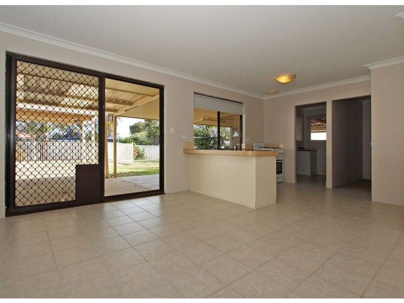 11 Alpin Court, Coolbellup WA 6163