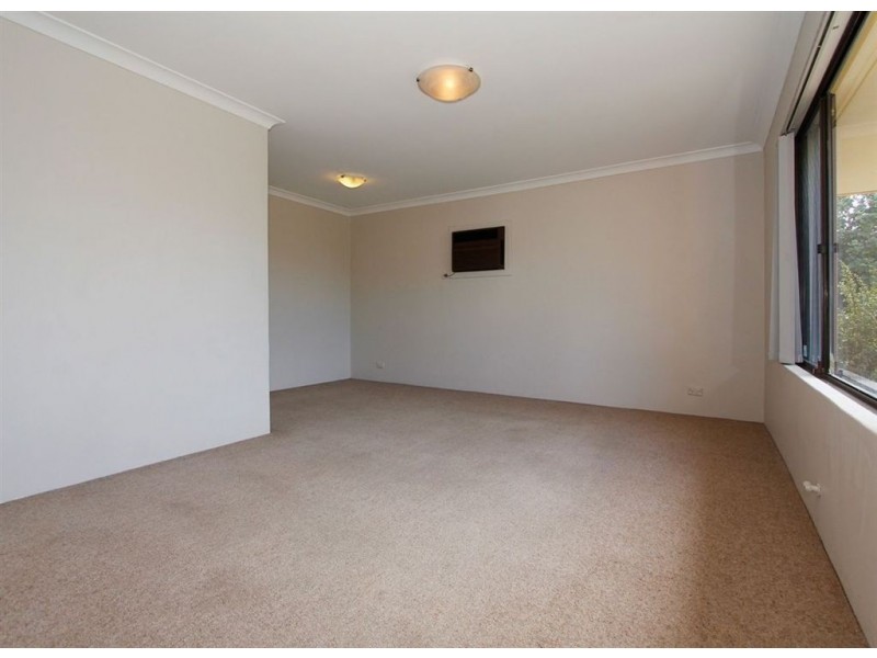 11 Alpin Court, Coolbellup WA 6163