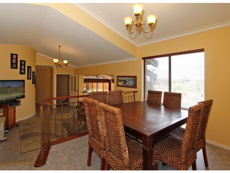 28 Cameron Way, Kardinya WA 6163