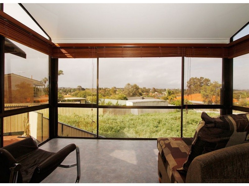 28 Cameron Way, Kardinya WA 6163