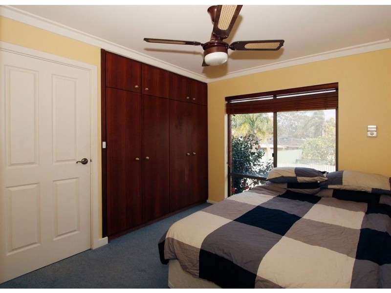 28 Cameron Way, Kardinya WA 6163