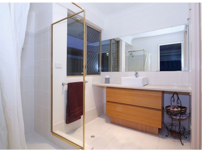 21 Heatherlea Parkway, Leeming WA 6149