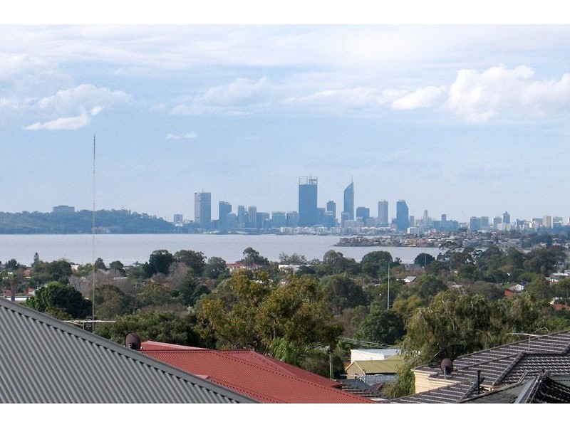 54 Joiner Street, Melville WA 6156