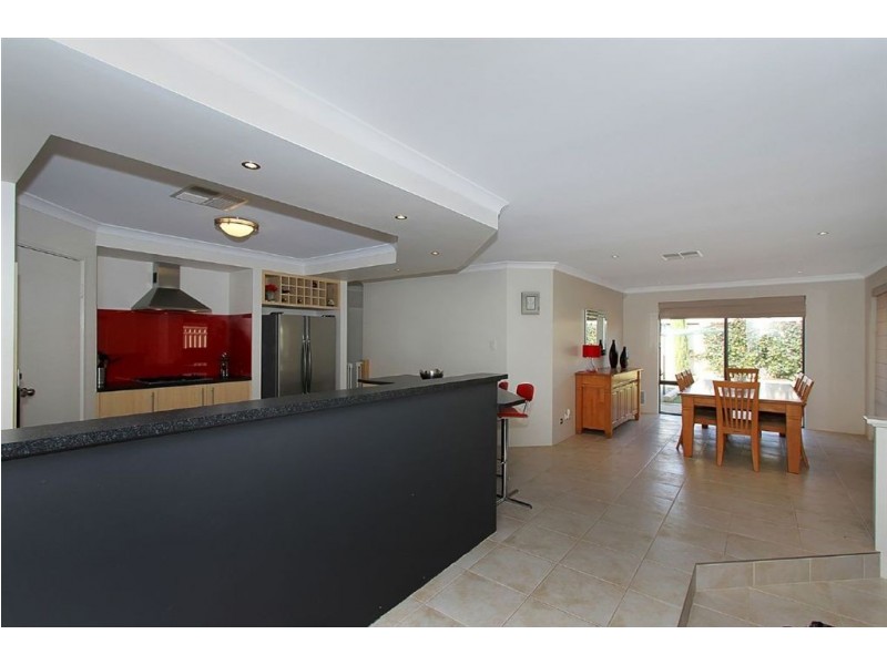 37 Macquarie Boulevard, Hammond Park WA 6164