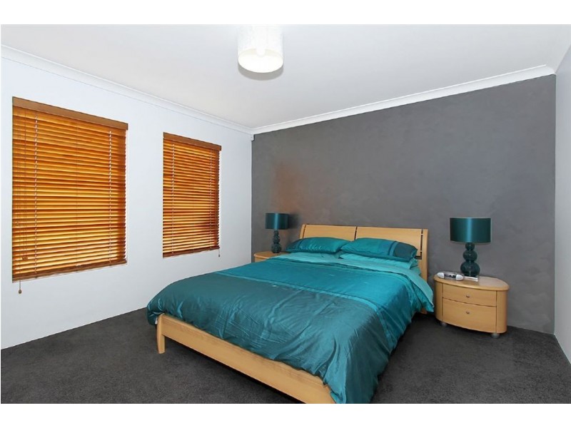 37 Macquarie Boulevard, Hammond Park WA 6164