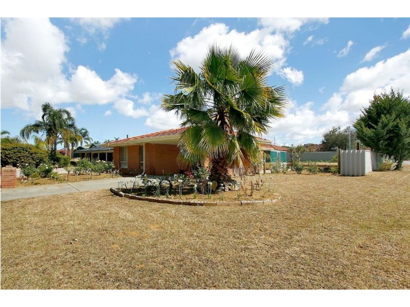 5 Candlebark Place, South Lake WA 6164