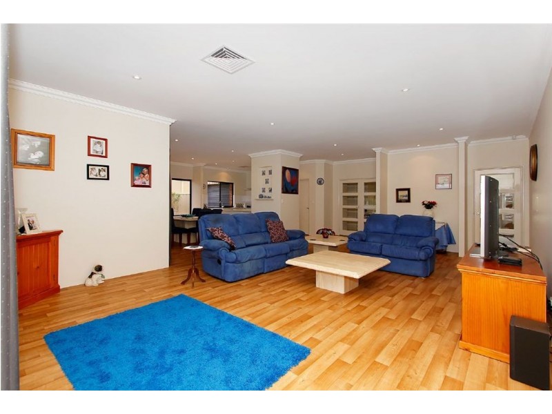 22 Belladonna Drive, Yangebup WA 6164