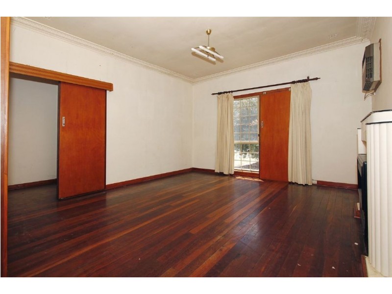 17 Joslin Street, Hilton WA 6163