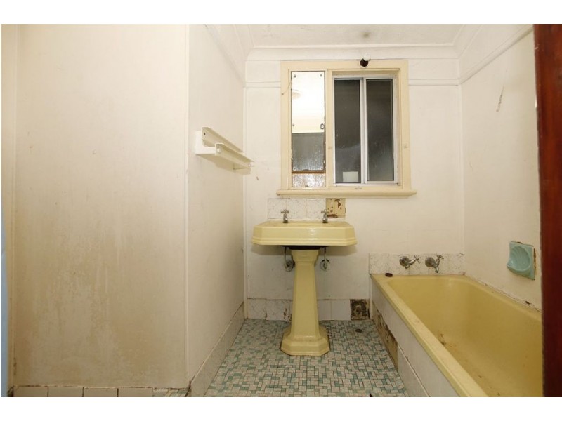 17 Joslin Street, Hilton WA 6163