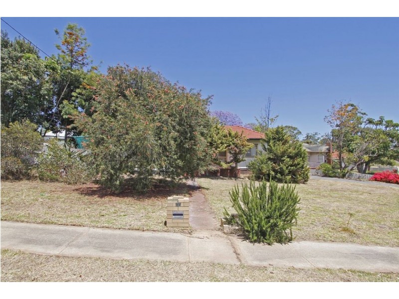 17 Joslin Street, Hilton WA 6163