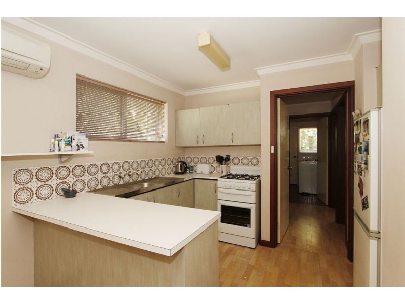 9/15 Point Walter Road, Bicton WA 6157