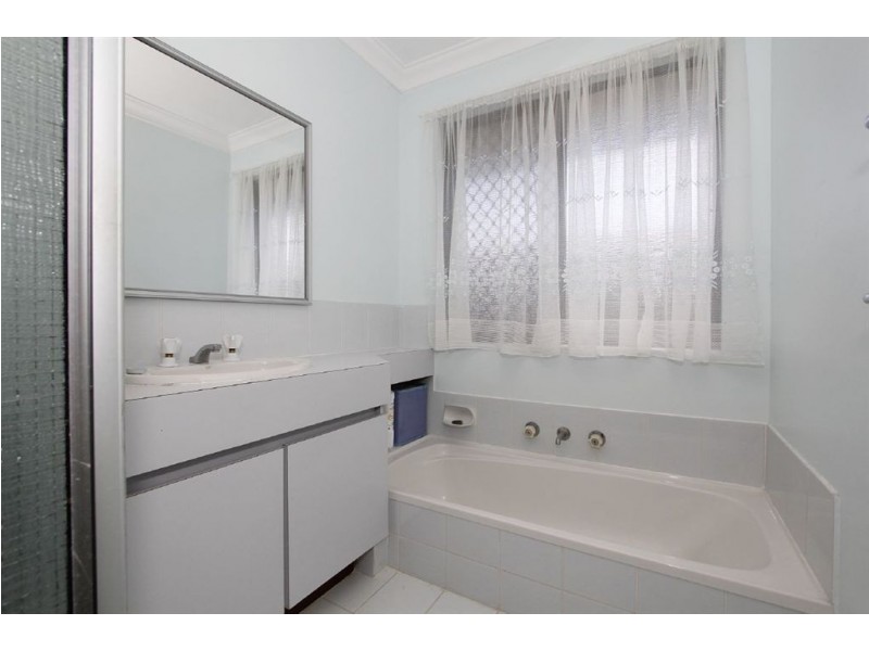 14 McMahon Way, Kardinya WA 6163