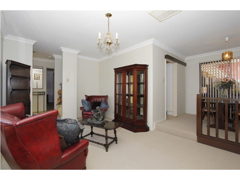 14 McMahon Way, Kardinya WA 6163