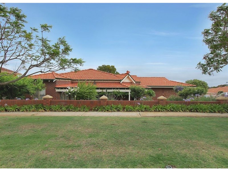 1 Garland Court, Kardinya WA 6163